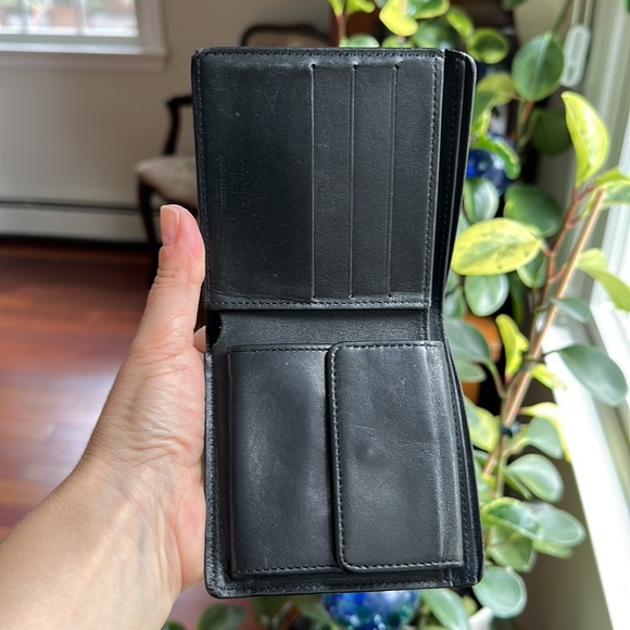 Louis Vuitton Black Leather Bifold Marco Wallet LV - Picture 7 of 9